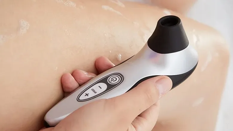 clit sucking vibrator